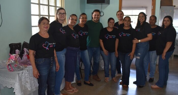 Outubro Rosa: ESF da Véstia faz ação voltada às mulheres